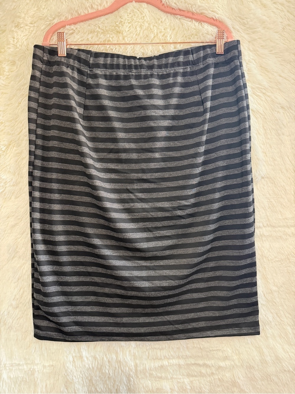 NWT Reitmans Womens Striped Pull On Pencil Skirt 16+ Grey Black Jersey Stretch - Picture 4 of 6